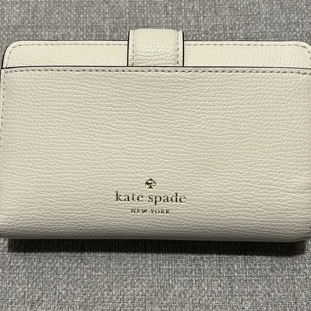 Kate Spade Wallet - Picture 2 of 4